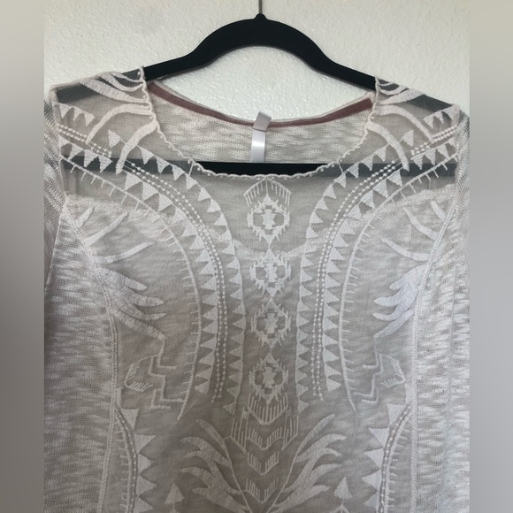 Xhilaration juniors sweetheart neckline lace long sleeves knit t shirt - Picture 2 of 9